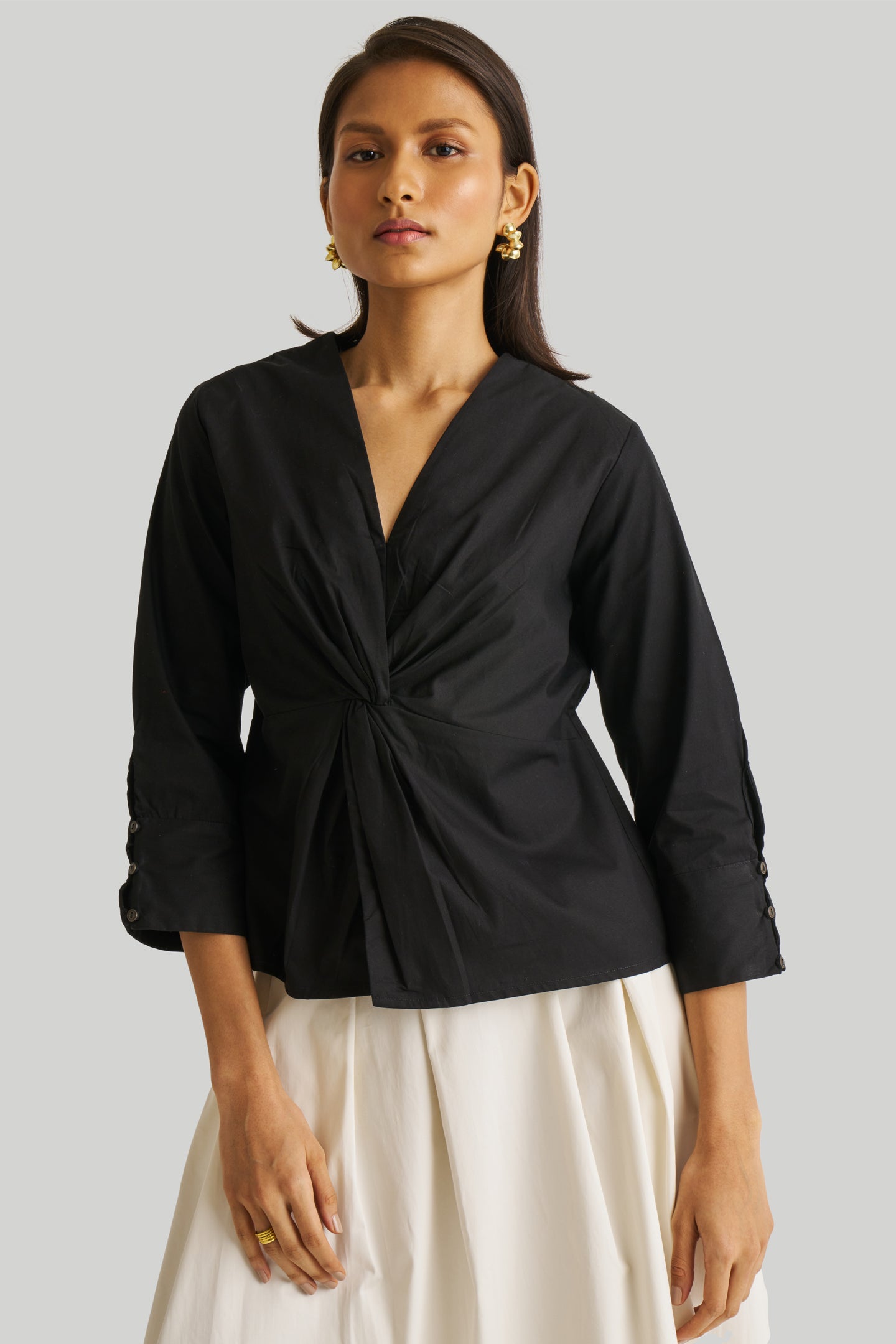 Reistor Top Front Twist Black