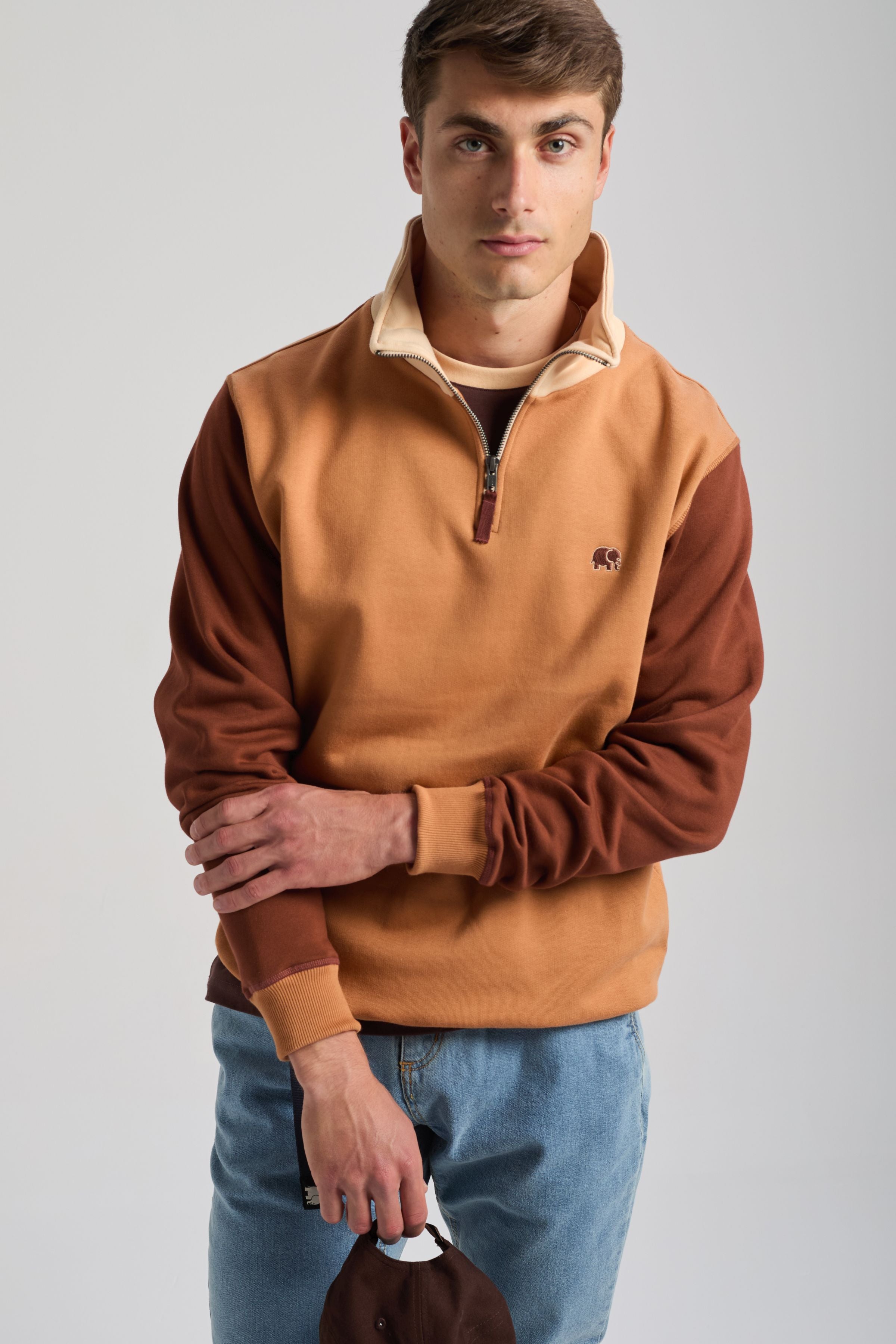 Trendsplant Sweatshirt Color Block Quarter Zip Cashew