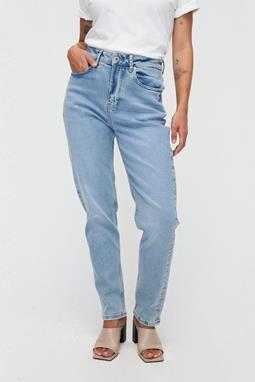 Jeans Losvallend Toelopend Nora Bright Blue