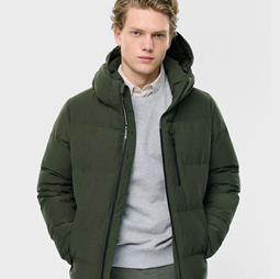 Winter coats & jackets