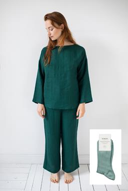 Gift Set Pajamas + Socks Green