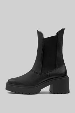Squared Chelsea Boots Black
