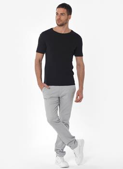 ORGANICATION Geribbeld T-Shirt Zwart