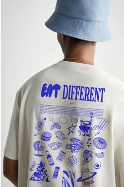 T-Shirt Eat Different White