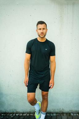 DIRTS T-Shirt Classic Athletic Black