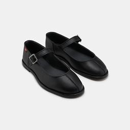Zèta Flats Gaia Schwarz