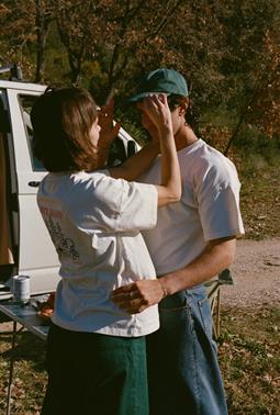 Nénés Mütze Love Camp Green