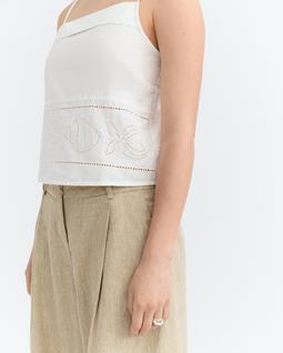 Thinking MU Top Raida Embroidered White