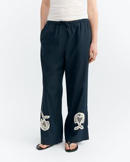 Thinking MU Hose Brigitte Handbestickt Entspannt Navy