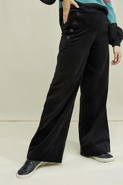 Flared & wide leg trousers