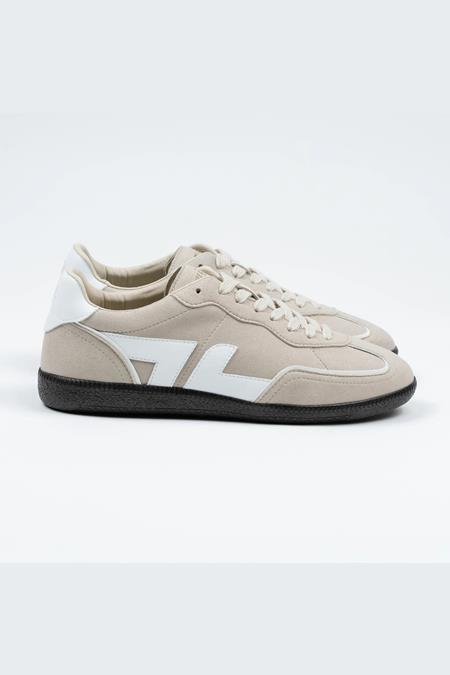 Zèta: Sneaker Delta B...