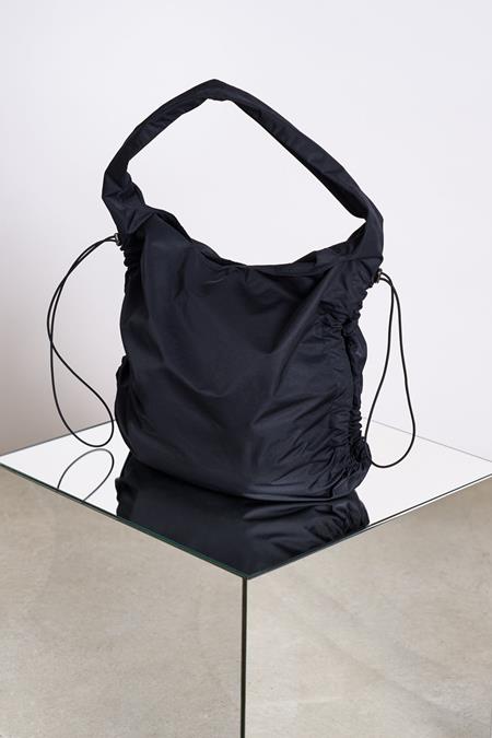 JAN 'N JUNE: Tasche Shopper Kordelzug Lyne Schwarz