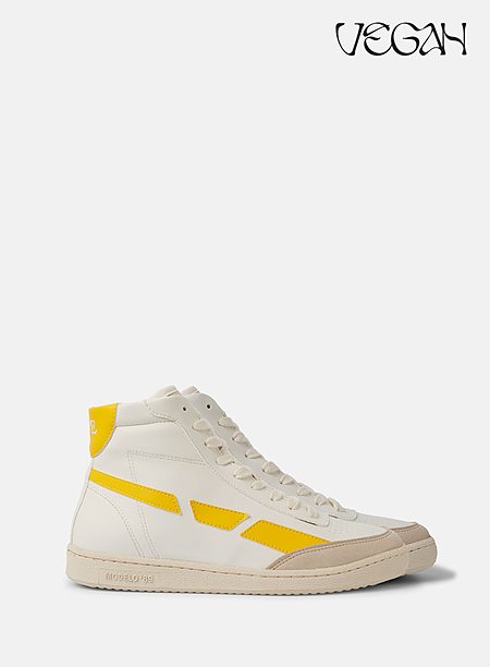 Sneaker Modelo '89 Hi Yellow via Shop Like You Give a Damn