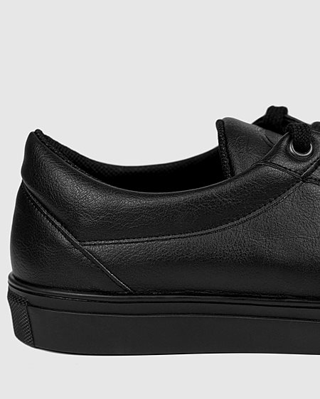 Sneakers Awake Black from Shop Like You Give a Damn