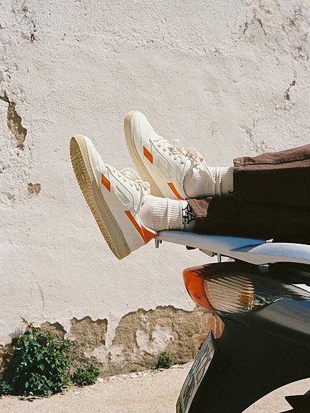 Sneakers Modelo '89 Vegan Naranja Orange from Shop Like You Give a Damn