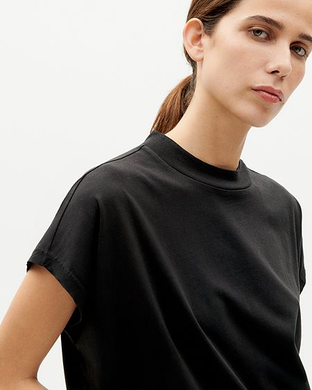 Basic T-Shirt Volta Black from Shop Like You Give a Damn