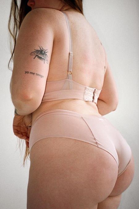 Semi/Romantic: Pantie Das Olivia Rosenwasser Semi/Romantic: Pantie Das Olivia Rosenwasser