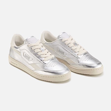Sneakers M89 Icon Silver from Shop Like You Give a Damn