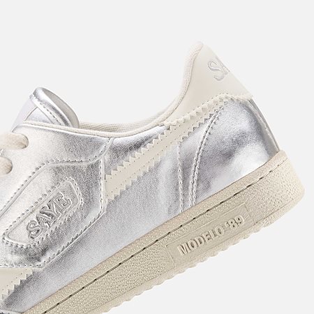 Sneakers M89 Icon Silver from Shop Like You Give a Damn