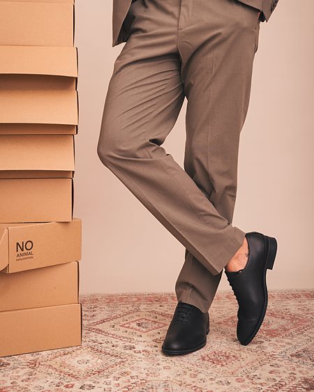 Oxford Shoes Brody Black from Shop Like You Give a Damn
