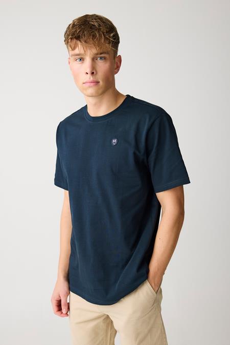 KnowledgeCotton Apparel: T-Shirt Badge R...