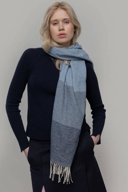 Rifo-Lab: Sjaal Noemi Blauw