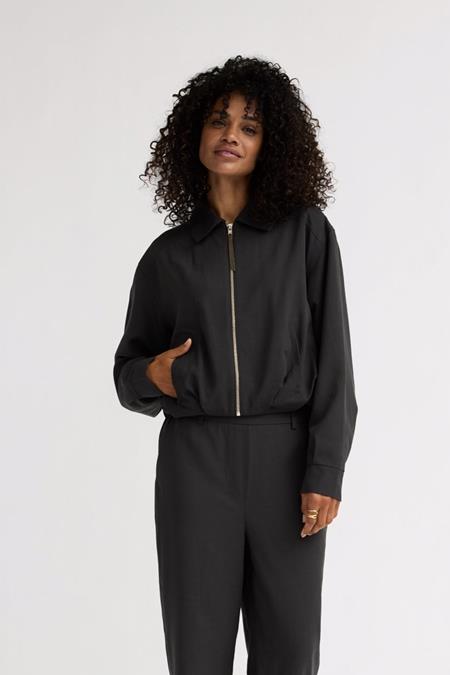 Alchemist: Bomberjack Luki...