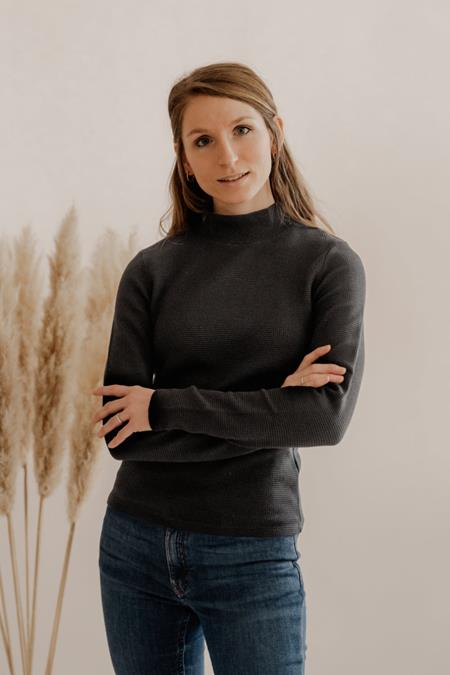 Marenika: Longsleeve Stand Up Collar Clara Black