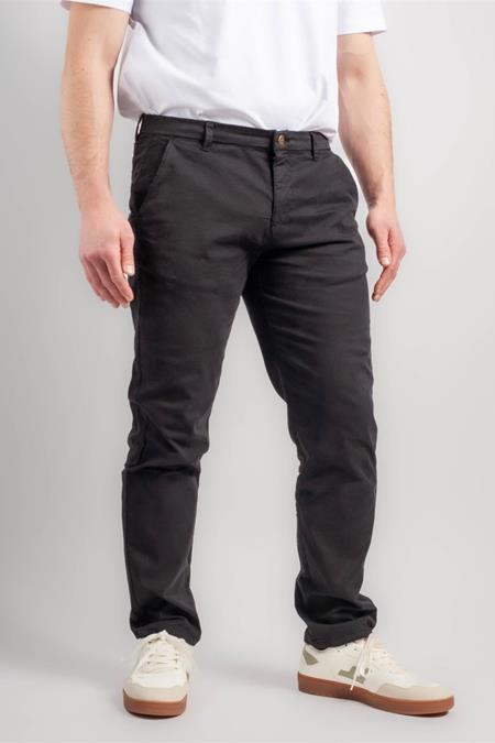 Flax and Loom: Chino's Regular Fit Zwart