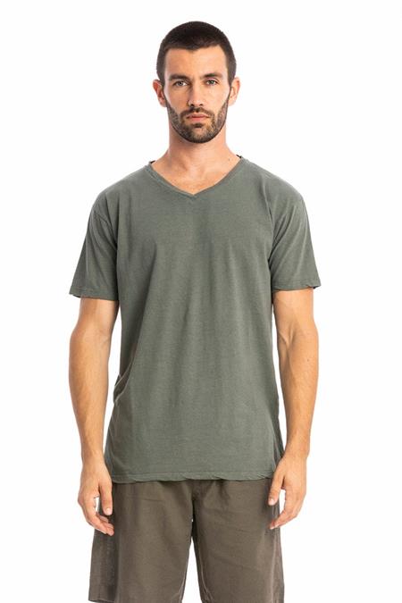 RAVENS VIEW IBIZA: T-Shirt Azure V Neck Olive Green
