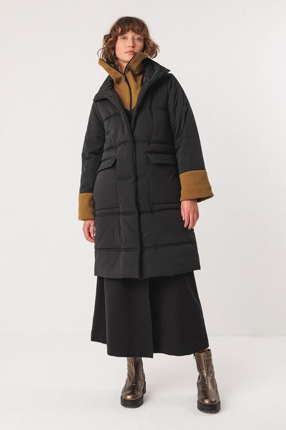 Coat Harea Black