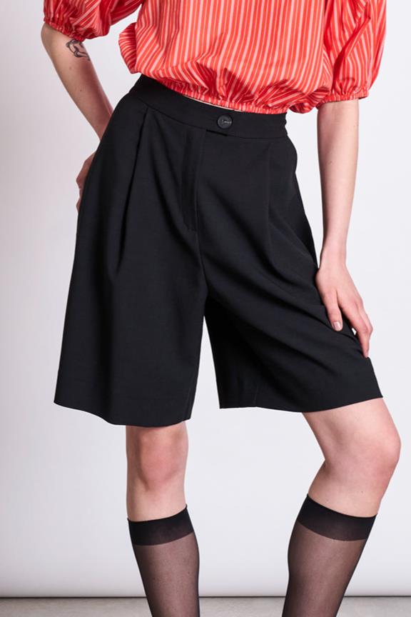 Shorts Wijde Geplooide Benito Zwart