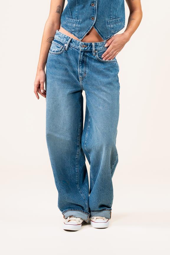 Jeans Lucy Loose Lifecycle Blau