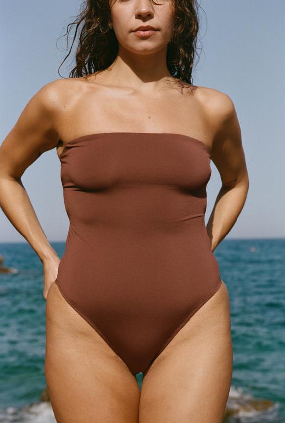 Nénés Badeanzug Carlota Brown