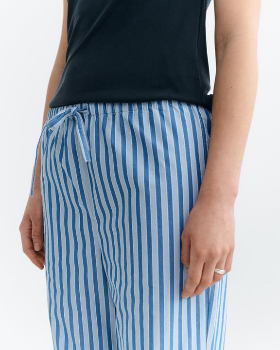 Thinking MU Broek Brigitte Relaxed Gestreept Blauw