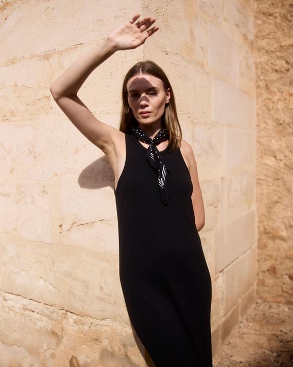 WOTE Midikleid Gerippt Schwarz
