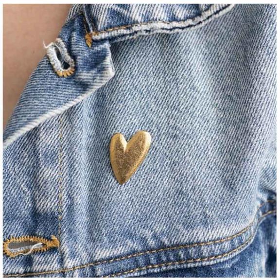 A Beautiful Story Brooche Heart